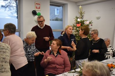 Wigilijne spotkanie dla samotnych seniorów w świetlicy wiejskiej w Grodźcu